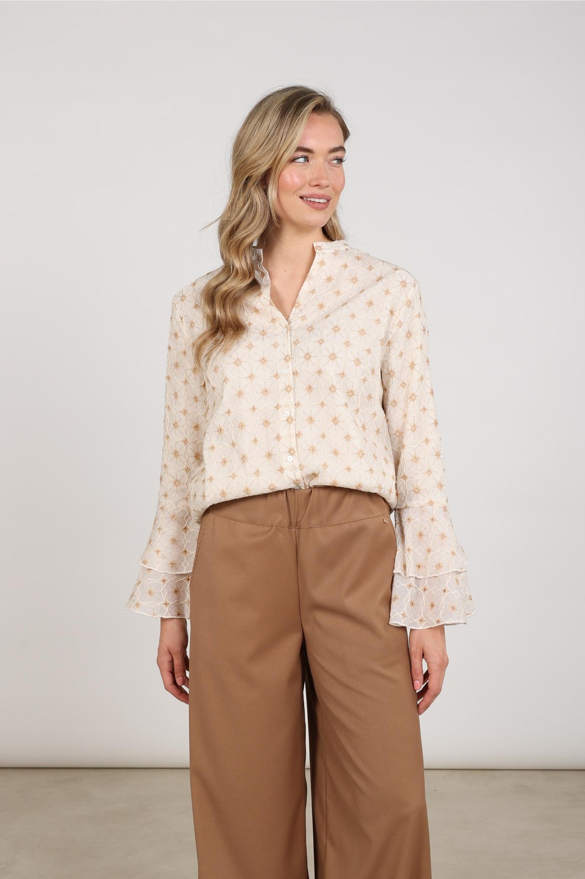 April Blouse Flower | Offwhite/Toffee