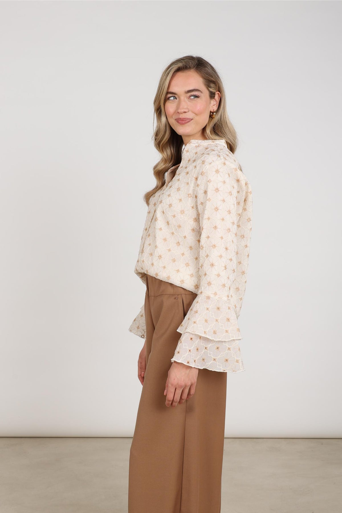 April Bluse Blumen | Offwhite/Toffee