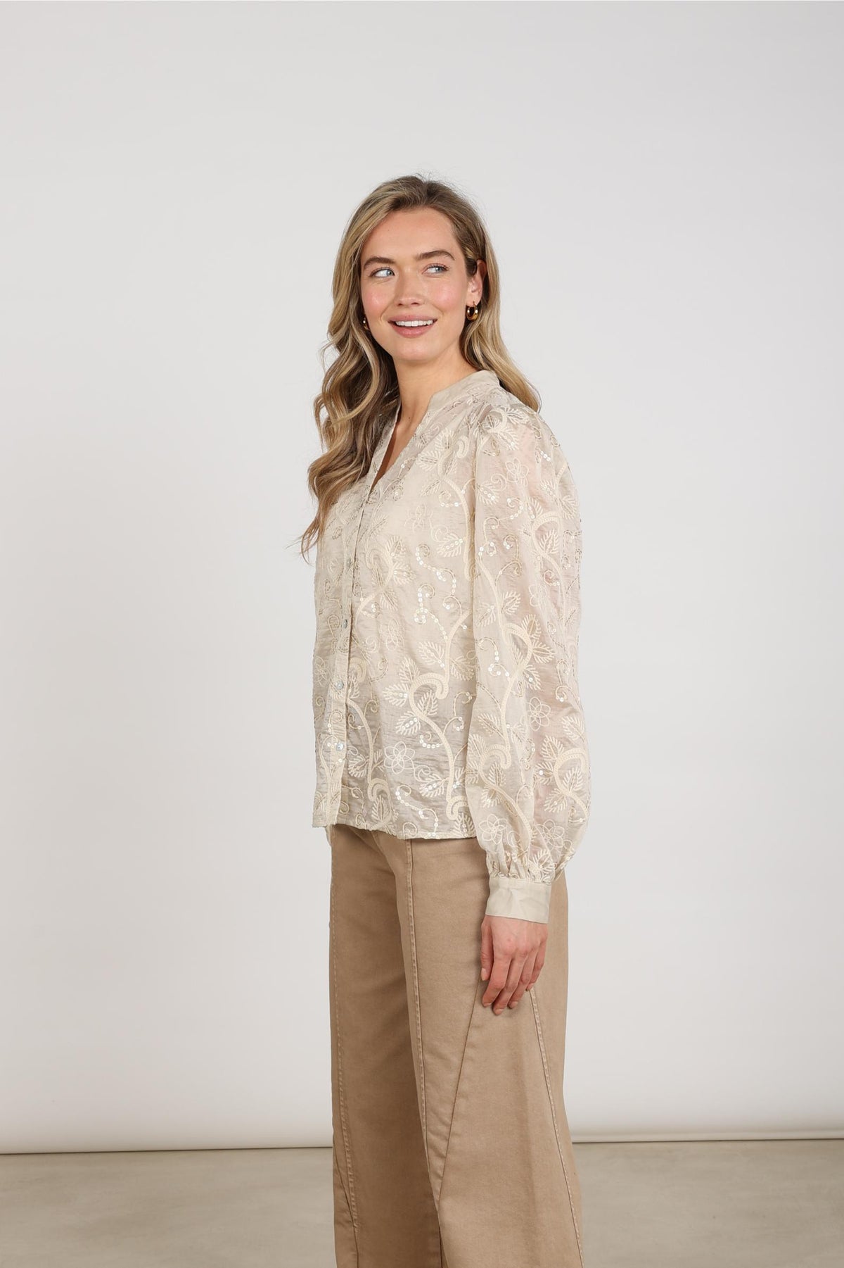 Antonella Embroidery Blouse | Sand