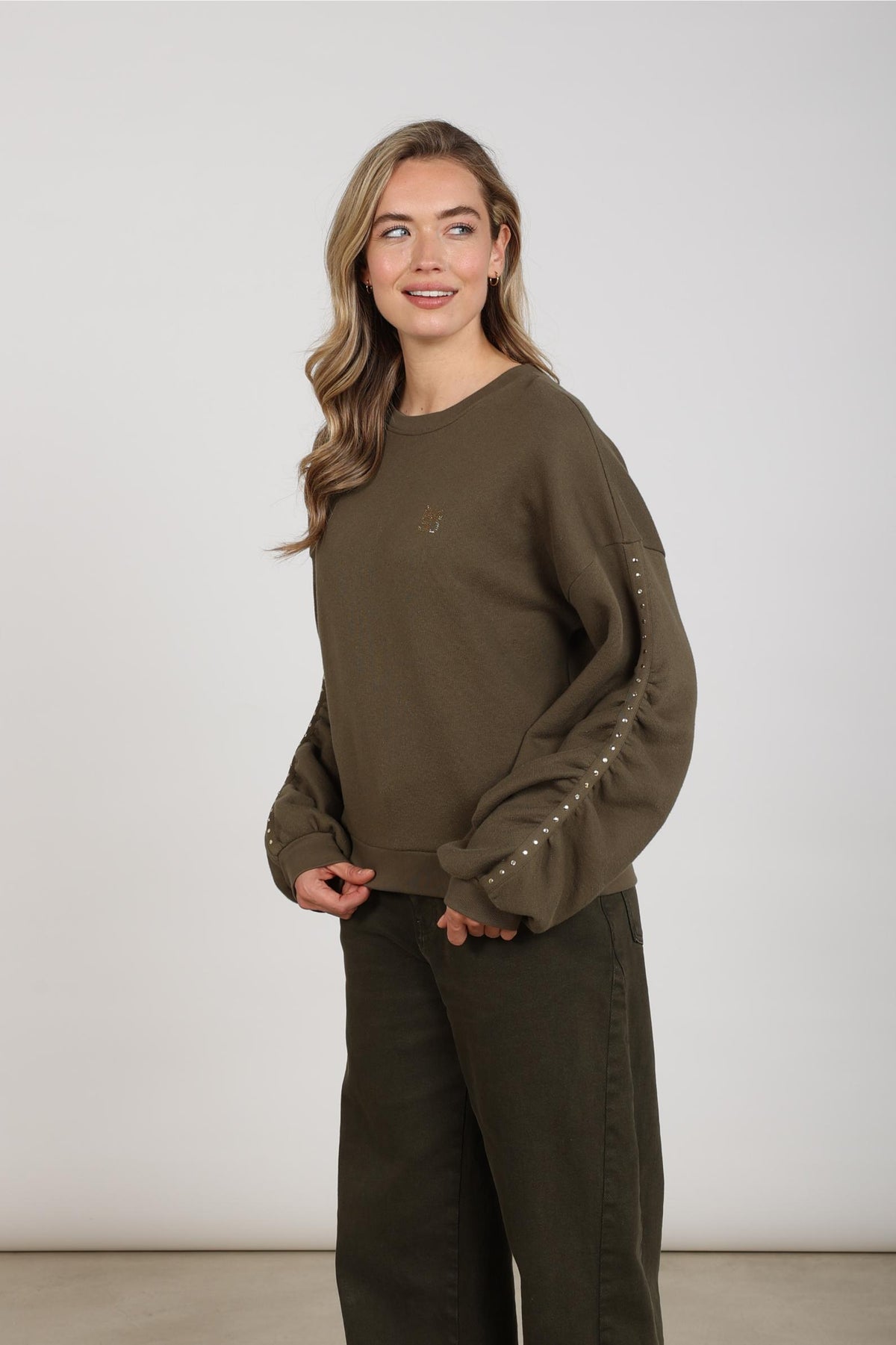 Olivia Pullover Studs | Moss