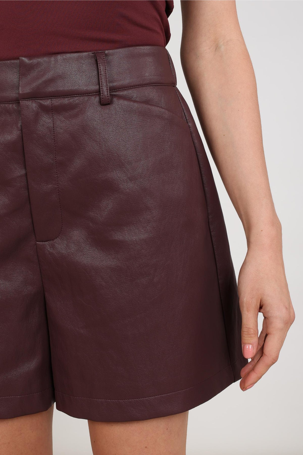 Dagmar Short PU | Kirsche