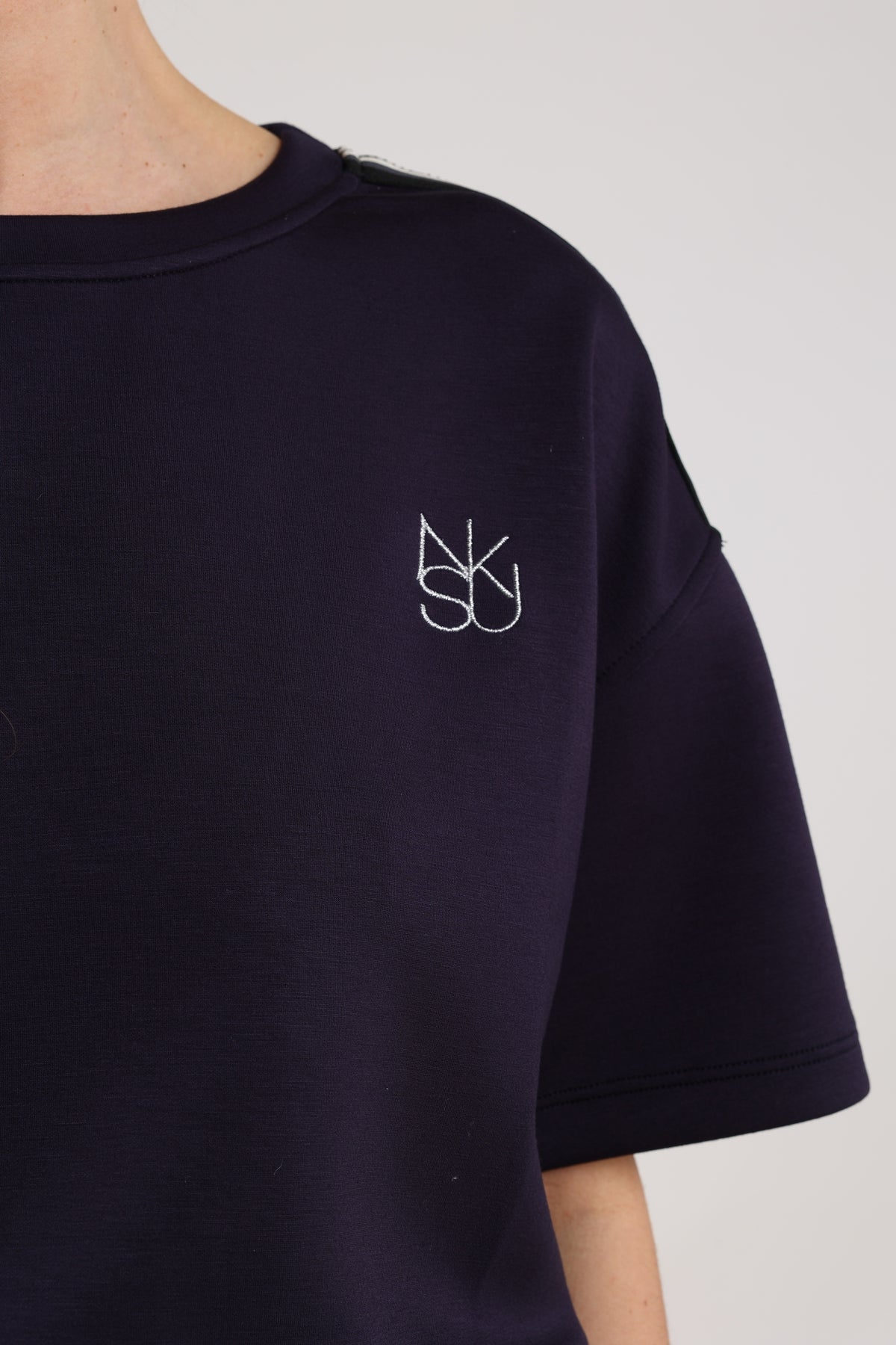 Lotte Pullover Scuba Tape (TT) | Navy