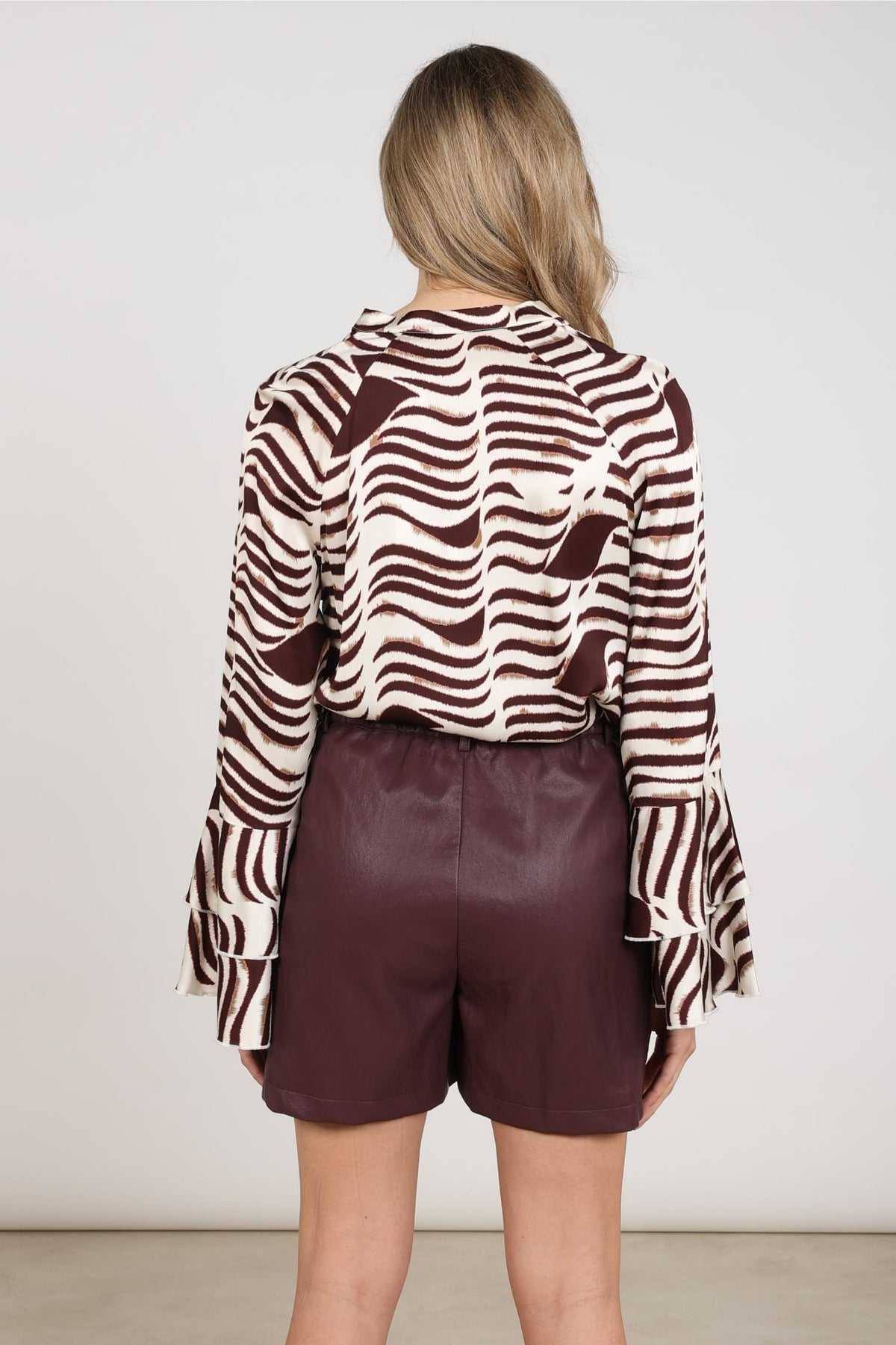 April V-Neck Zebra Blouse | Offwhite/Cherry