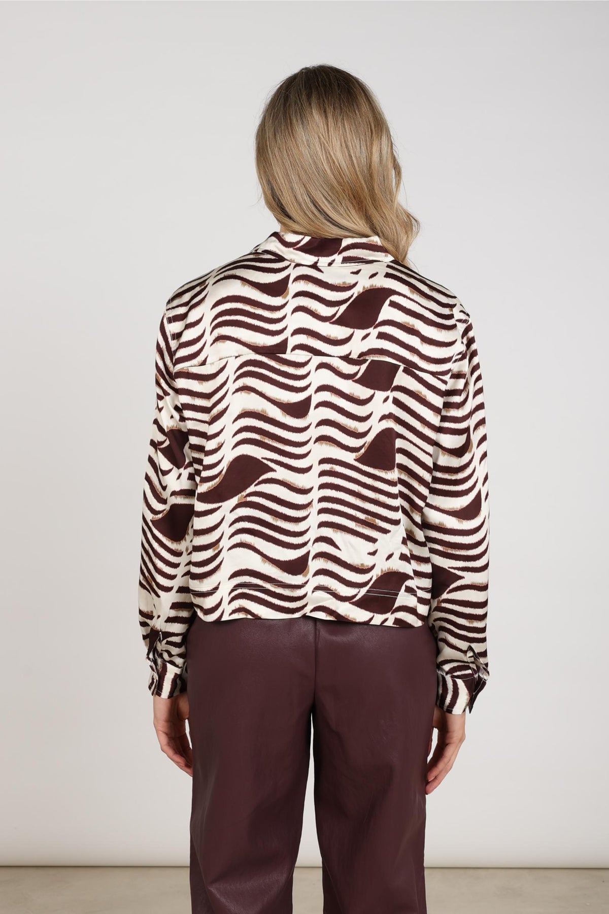 Adora Bluse Zebra | Offwhite/Kirsche