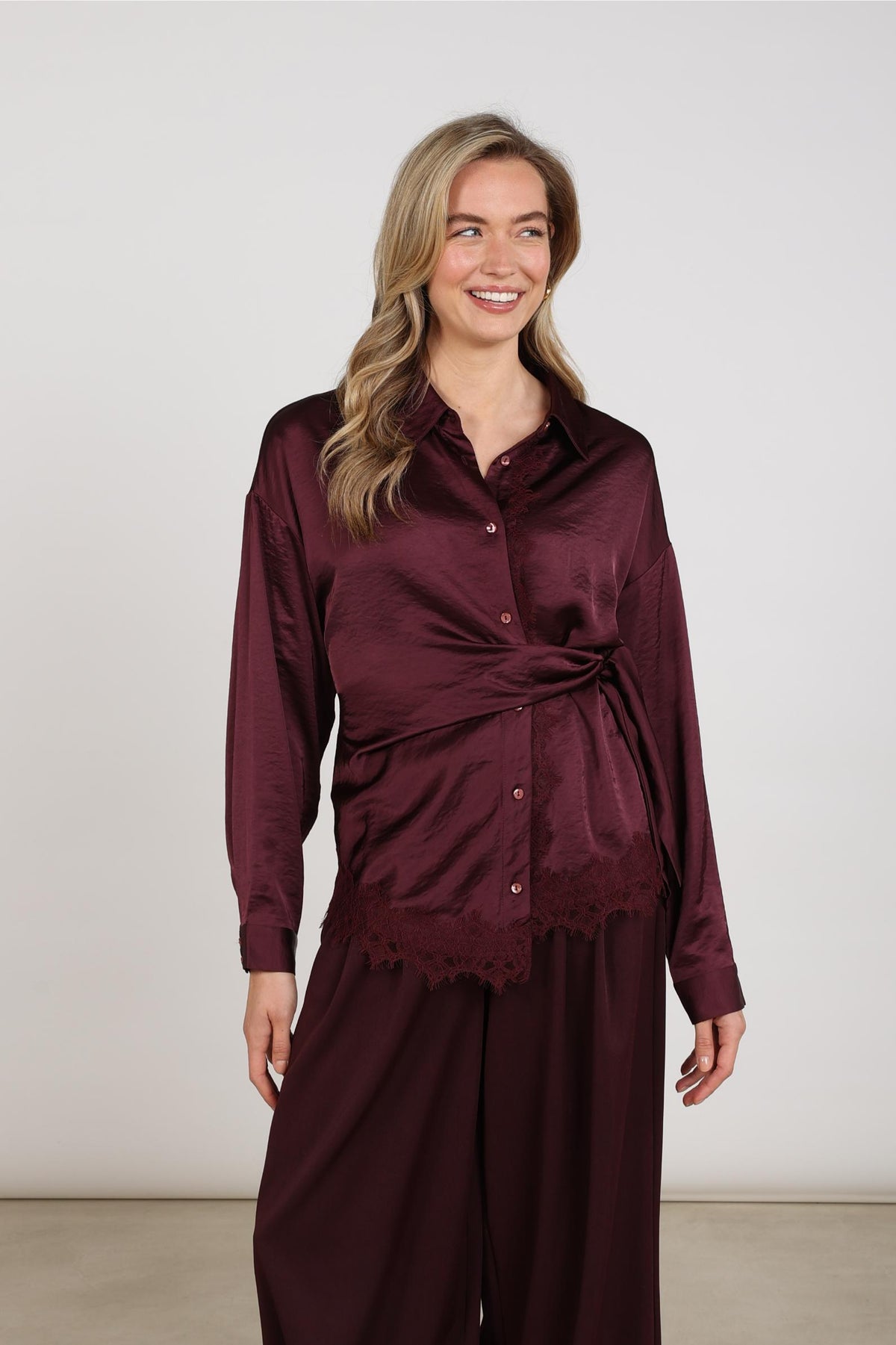 Amy Blouse Lace | Cherry