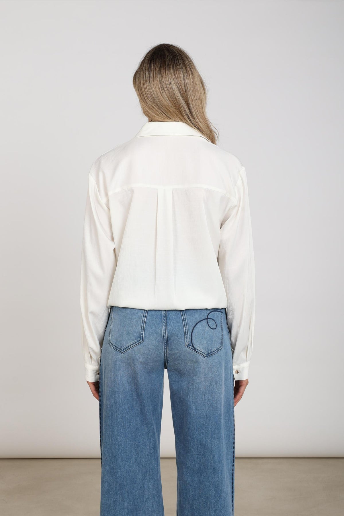 Anika Blouse Vneck Lace | Off White