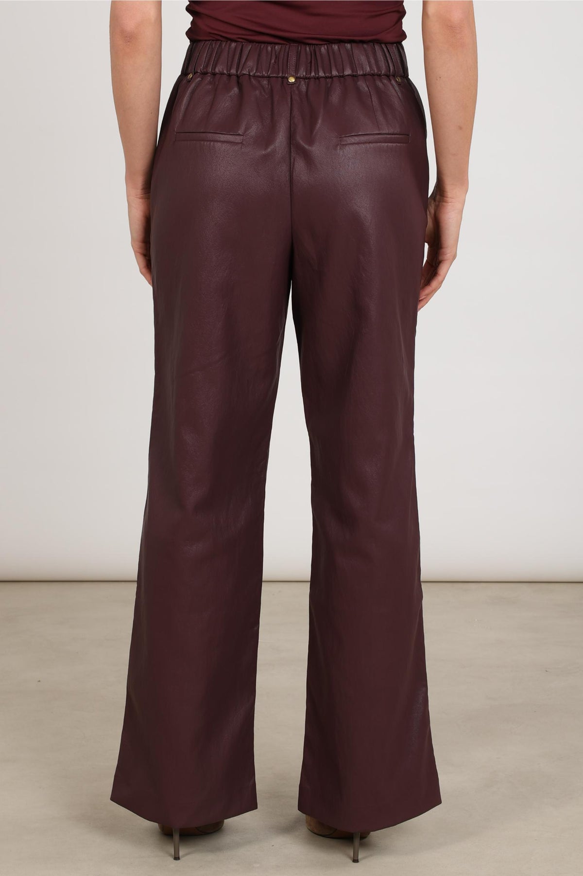 Jill Hose PU | Kirschrot