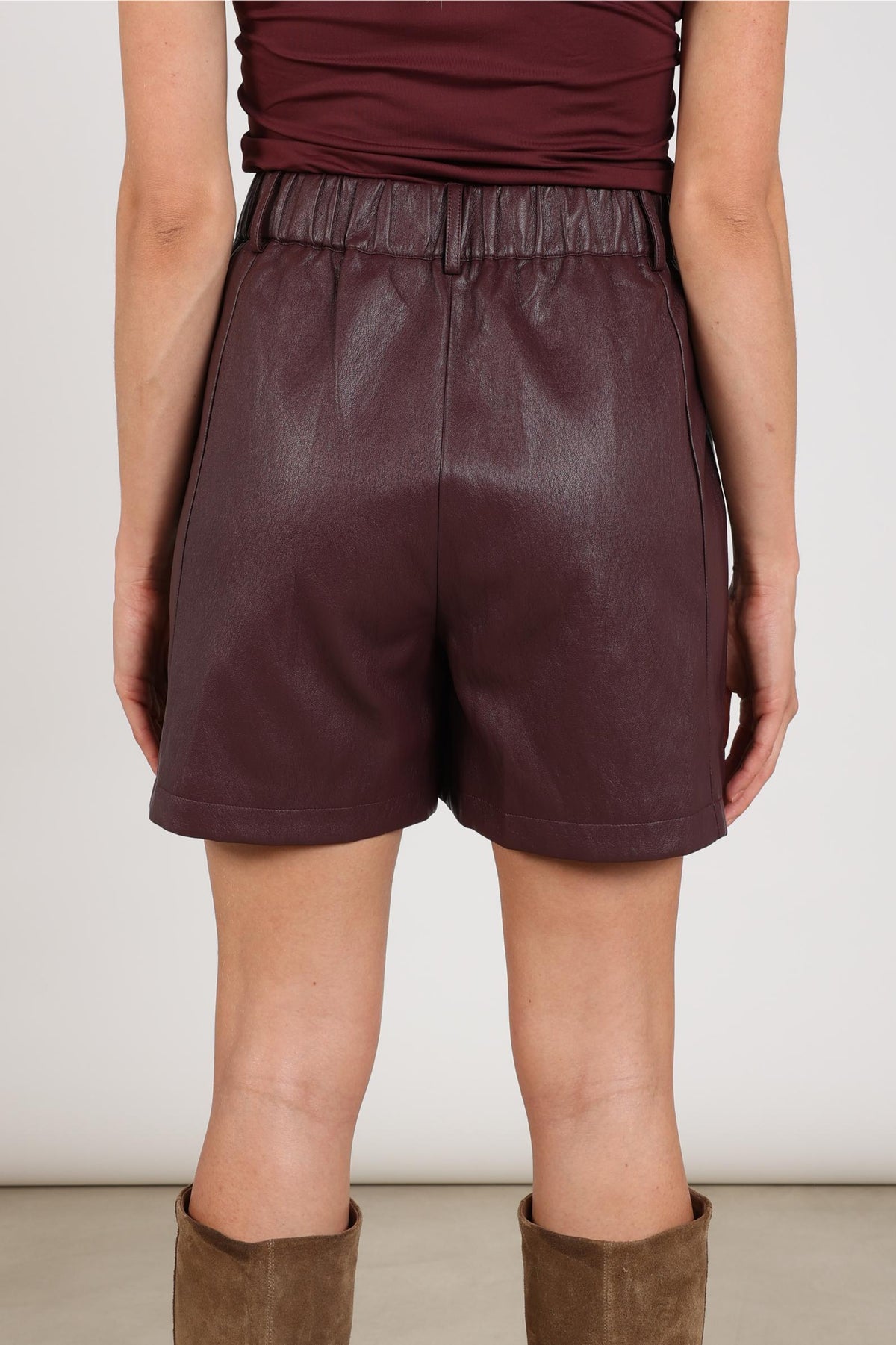 Dagmar Short PU | Kirsche