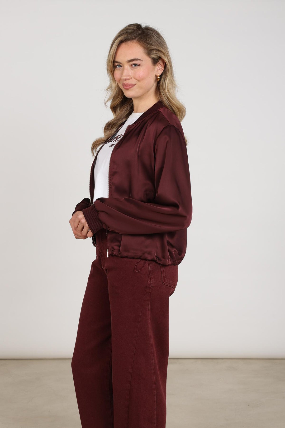 Dena Jacket Shiny | Cherry