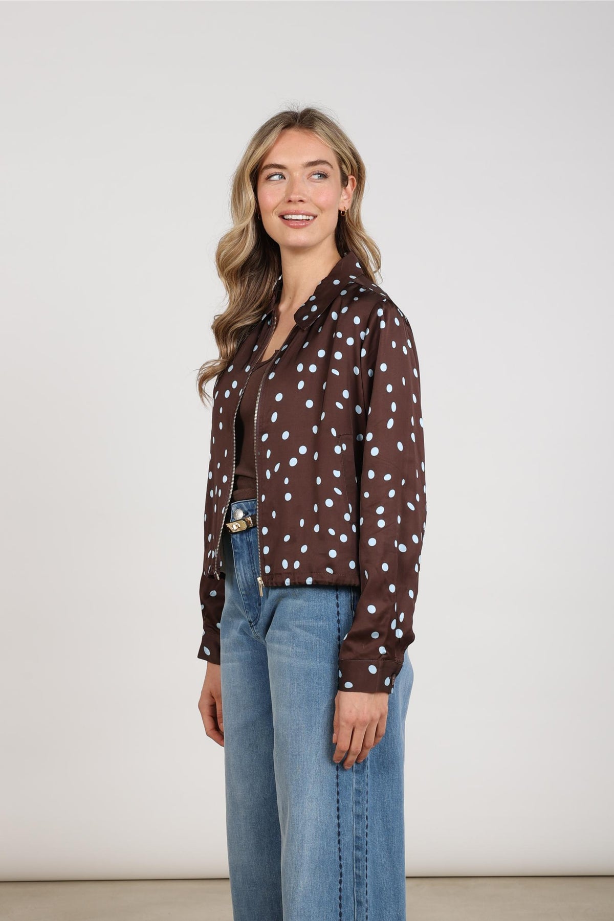 Doreen Bomber Dots | Schokolade/Himmelblau